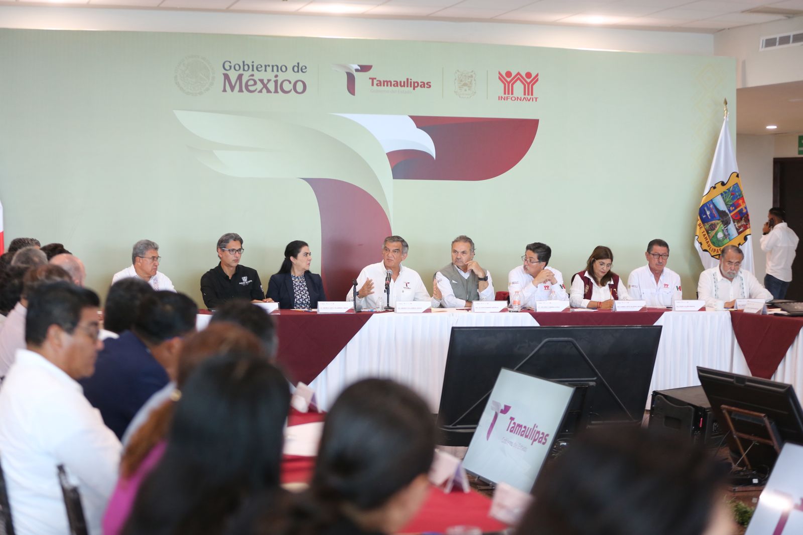 *Gobernador Américo Villarreal y director general del Infonavit Octavio Romero se reúnen con desarrolladores de viviendas; agilizarán programa de casas para Tamaulipas