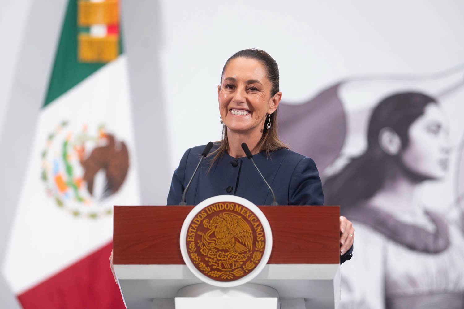 *Reconoce presidenta trabajo de Américo para construir el Puerto del Norte*