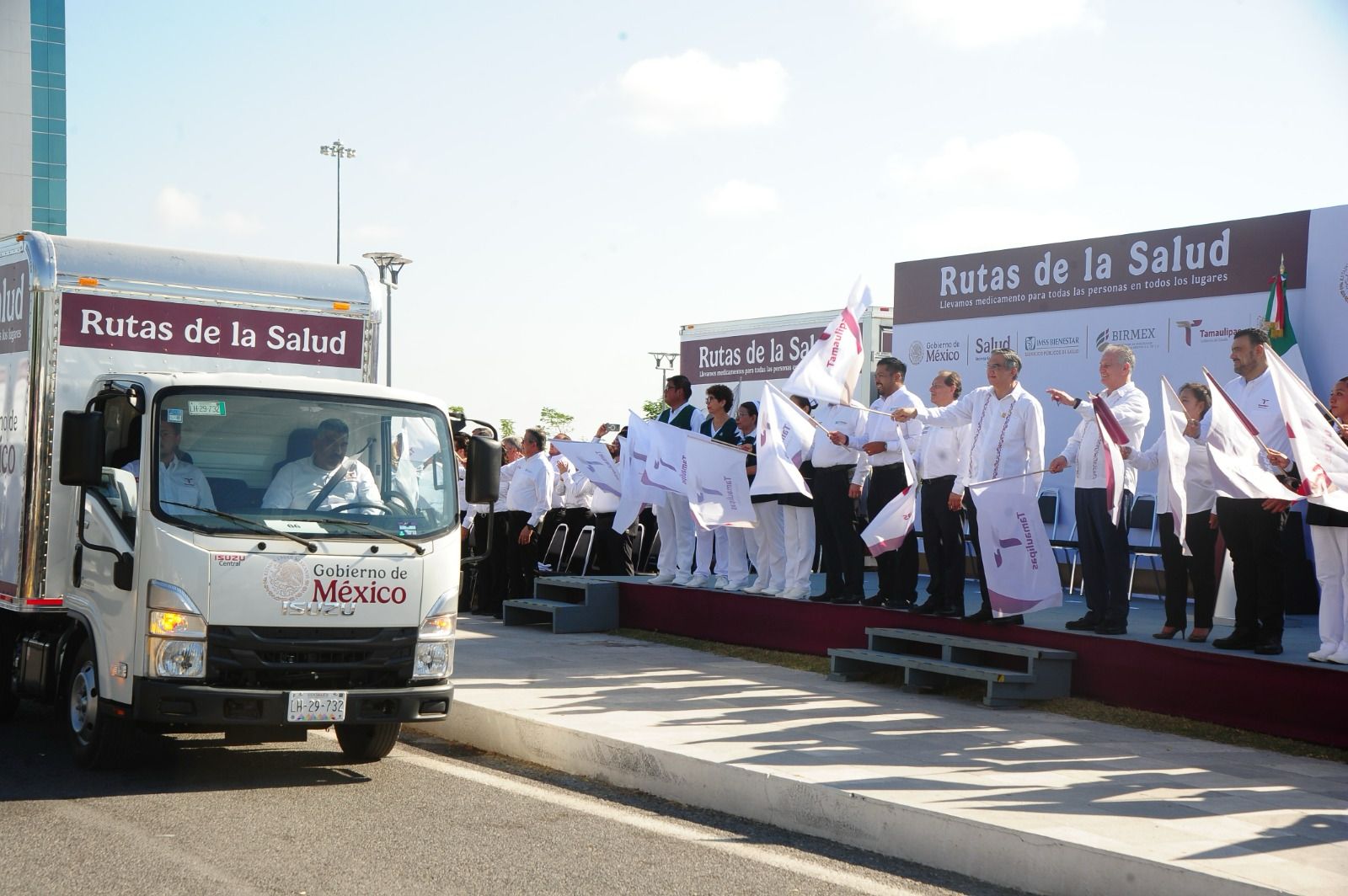 *Da Américo banderazo histórico a las Rutas de la Salud en Tamaulipas; garantizan abasto de medicamentos*