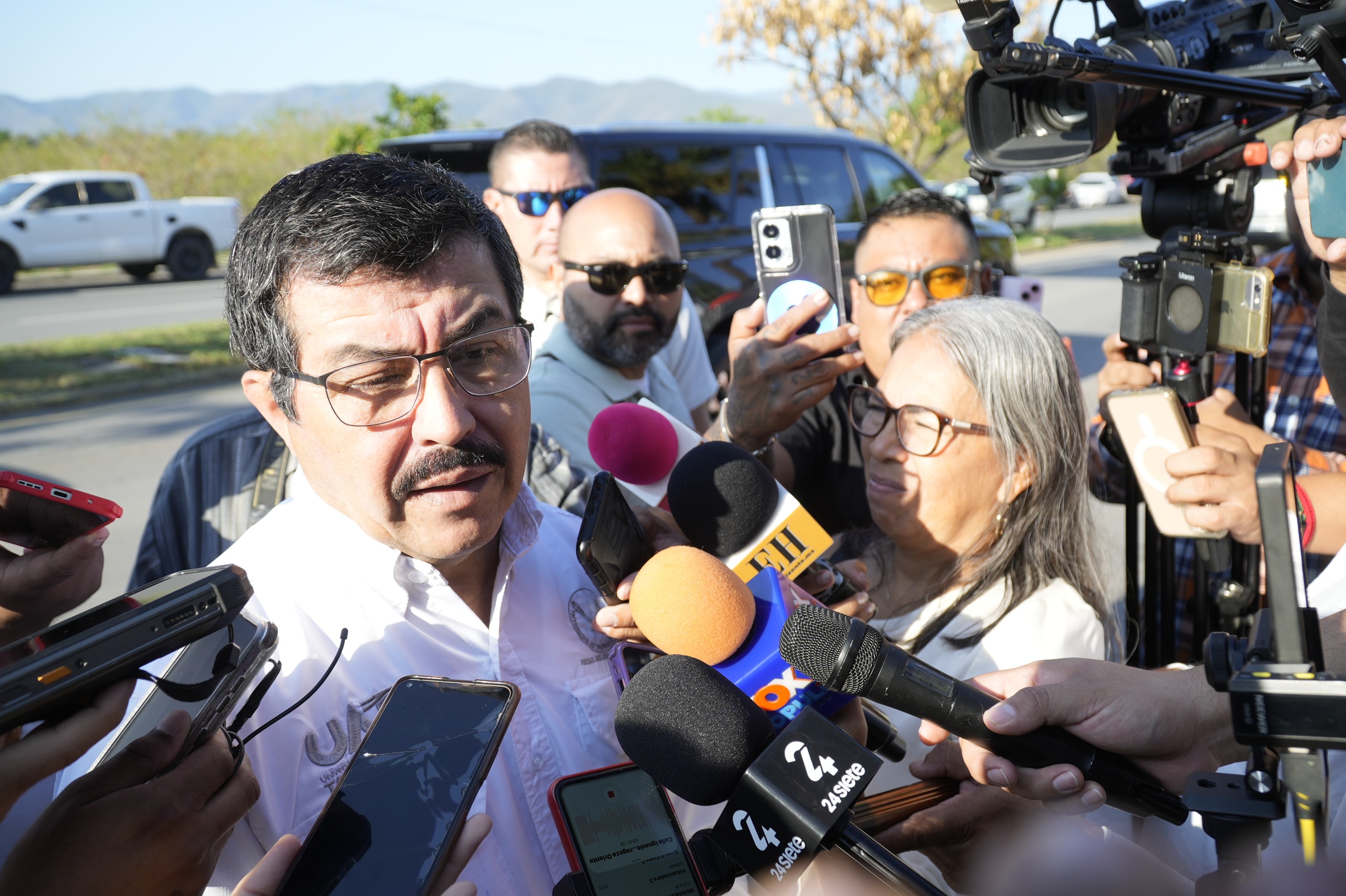Anuncia el rector Dámaso Anaya más proyectos de la UAT y el Gobierno de Tamaulipas para fortalecer el desarrollo de la entidad Anuncia el rector Dámaso Anaya más proyectos de la UAT y el Gobierno de Tamaulipas para fortalecer el desarrollo de la entidad