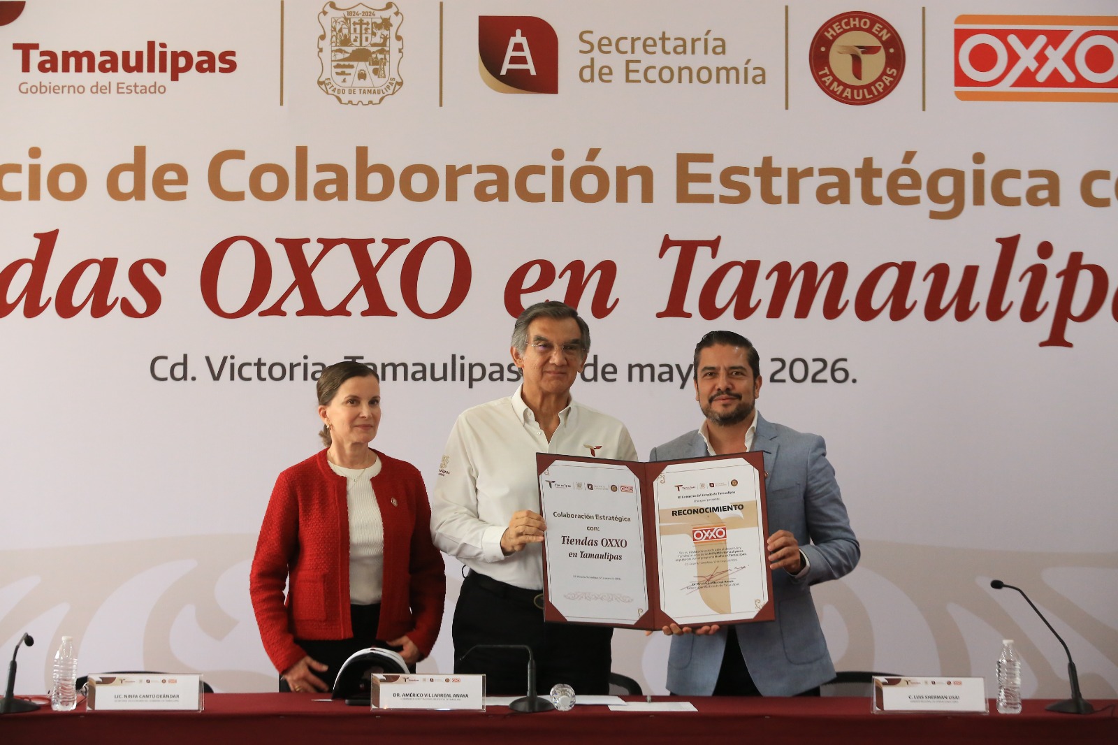 *Invertirá Oxxo 300 millones de pesos y venderá carbón vegetal tamaulipeco en sus tiendas* *Invertirá Oxxo 300 millones de pesos y venderá carbón vegetal tamaulipeco en sus tiendas*