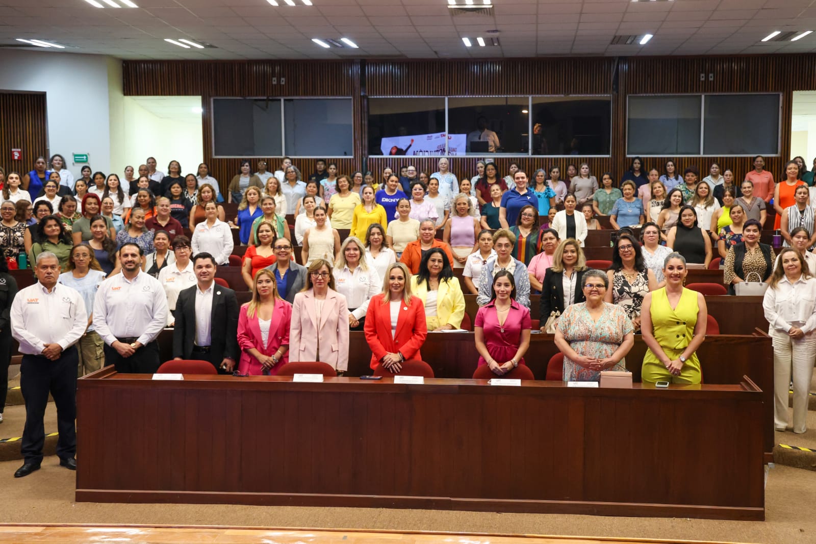 Impulsa la UAT talleres de motivación y liderazgo para mujeres