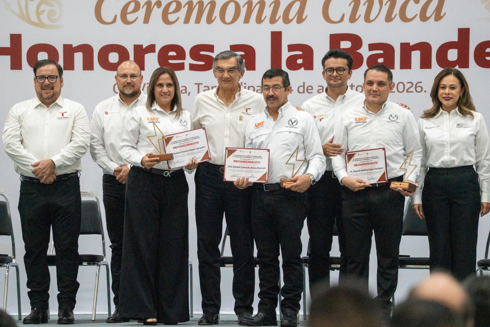 Gobernador reconoce a la UAT por su aportación a la investigación en el campo energético Gobernador reconoce a la UAT por su aportación a la investigación en el campo energético