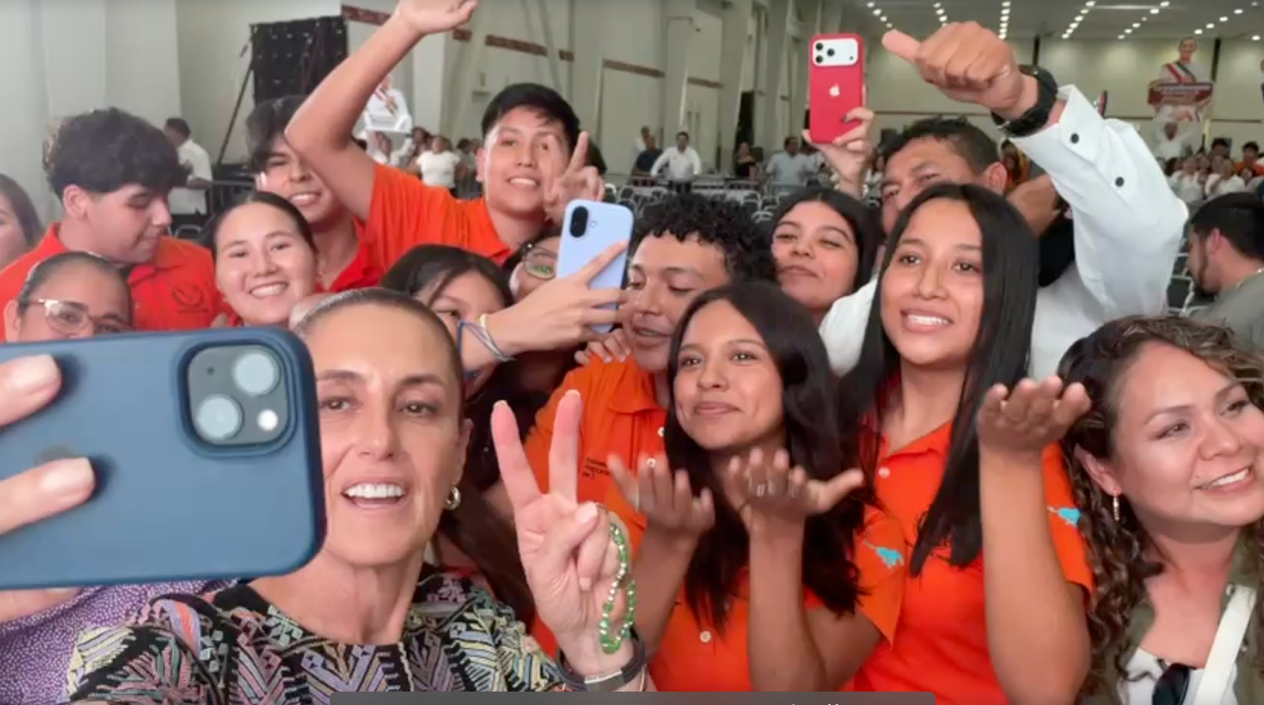 Reconoce la presidenta Claudia Sheinbaum a la UAT durante su visita a Ciudad Victoria Reconoce la presidenta Claudia Sheinbaum a la UAT durante su visita a Ciudad Victoria