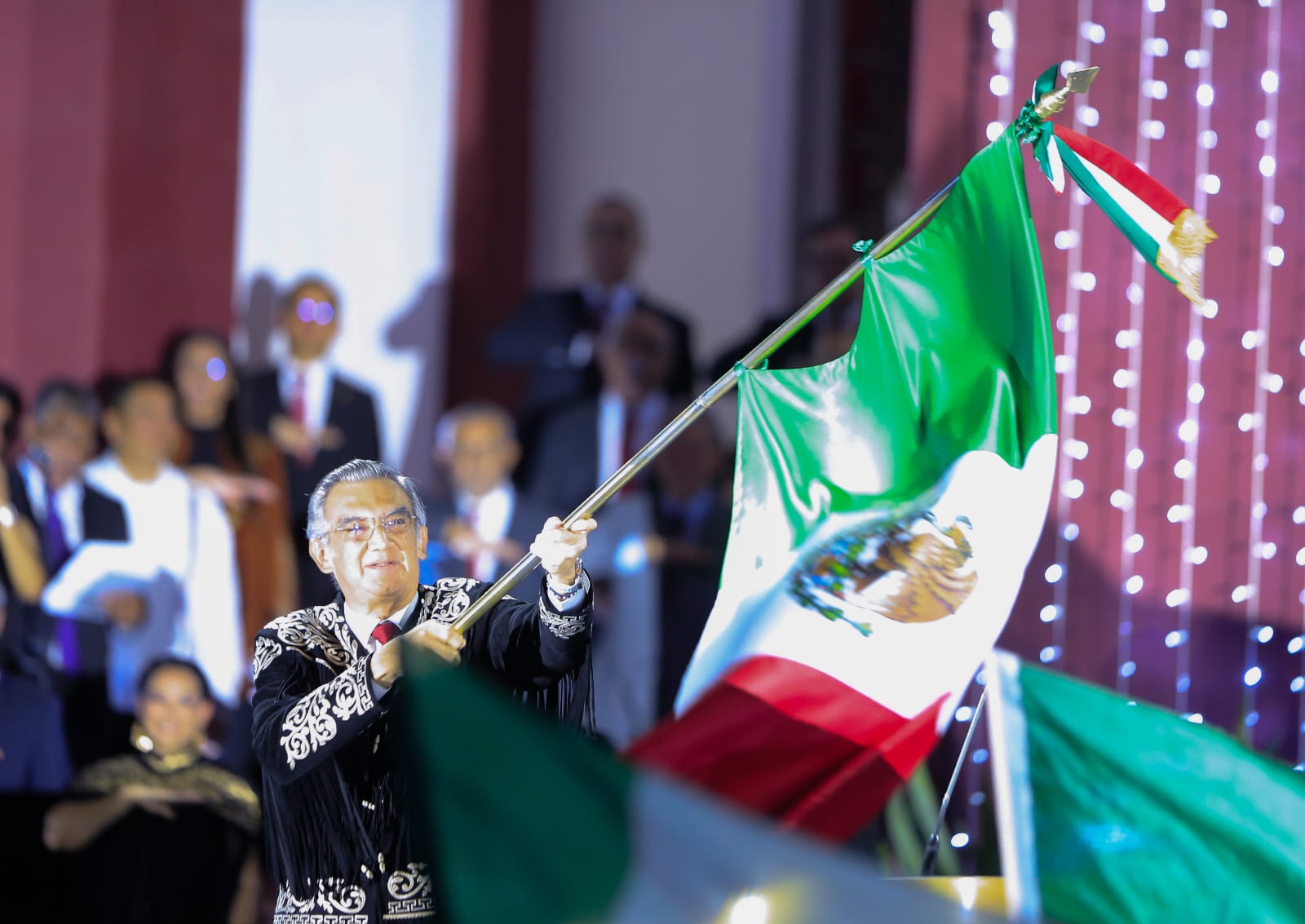 *Encabeza Américo tradicional Grito de Independencia desde la capital tamaulipeca* *Encabeza Américo tradicional Grito de Independencia desde la capital tamaulipeca*